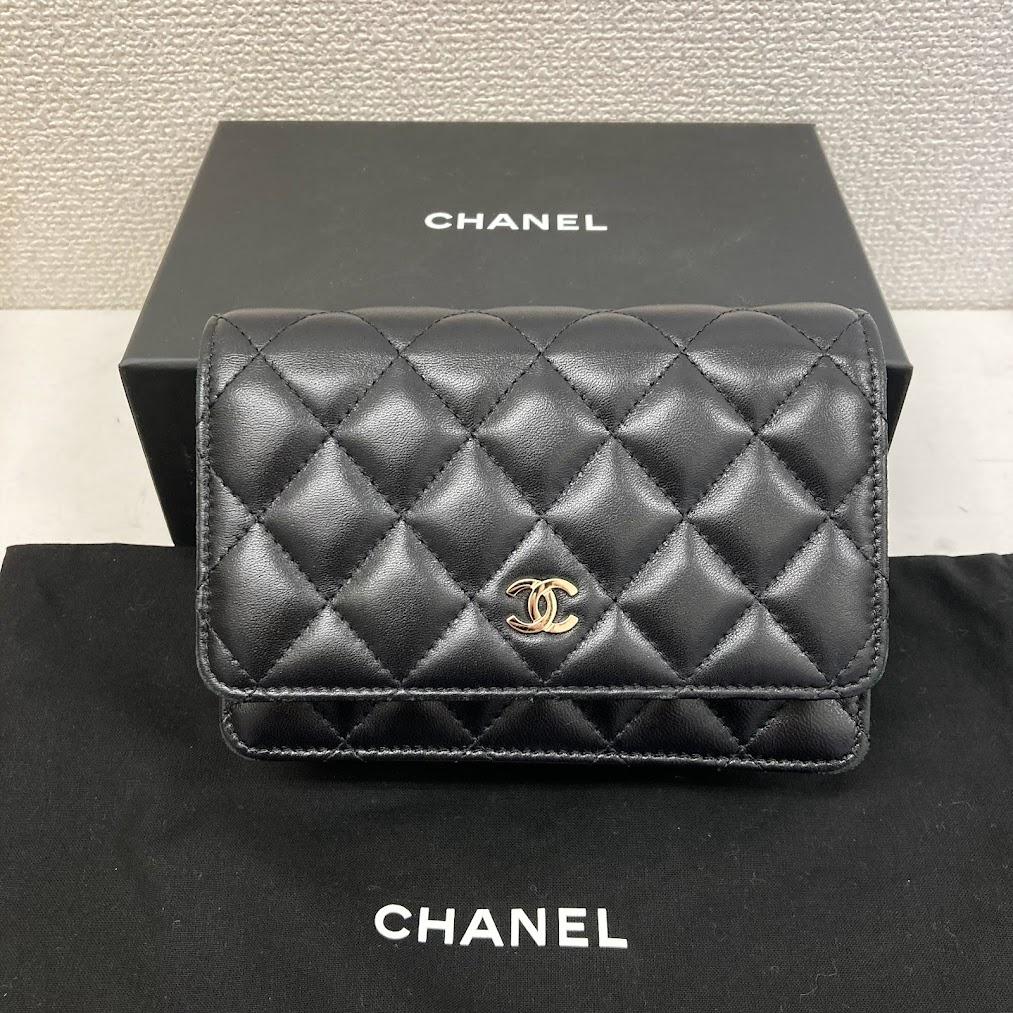 CHANEL　チェーンショルダーウォレット