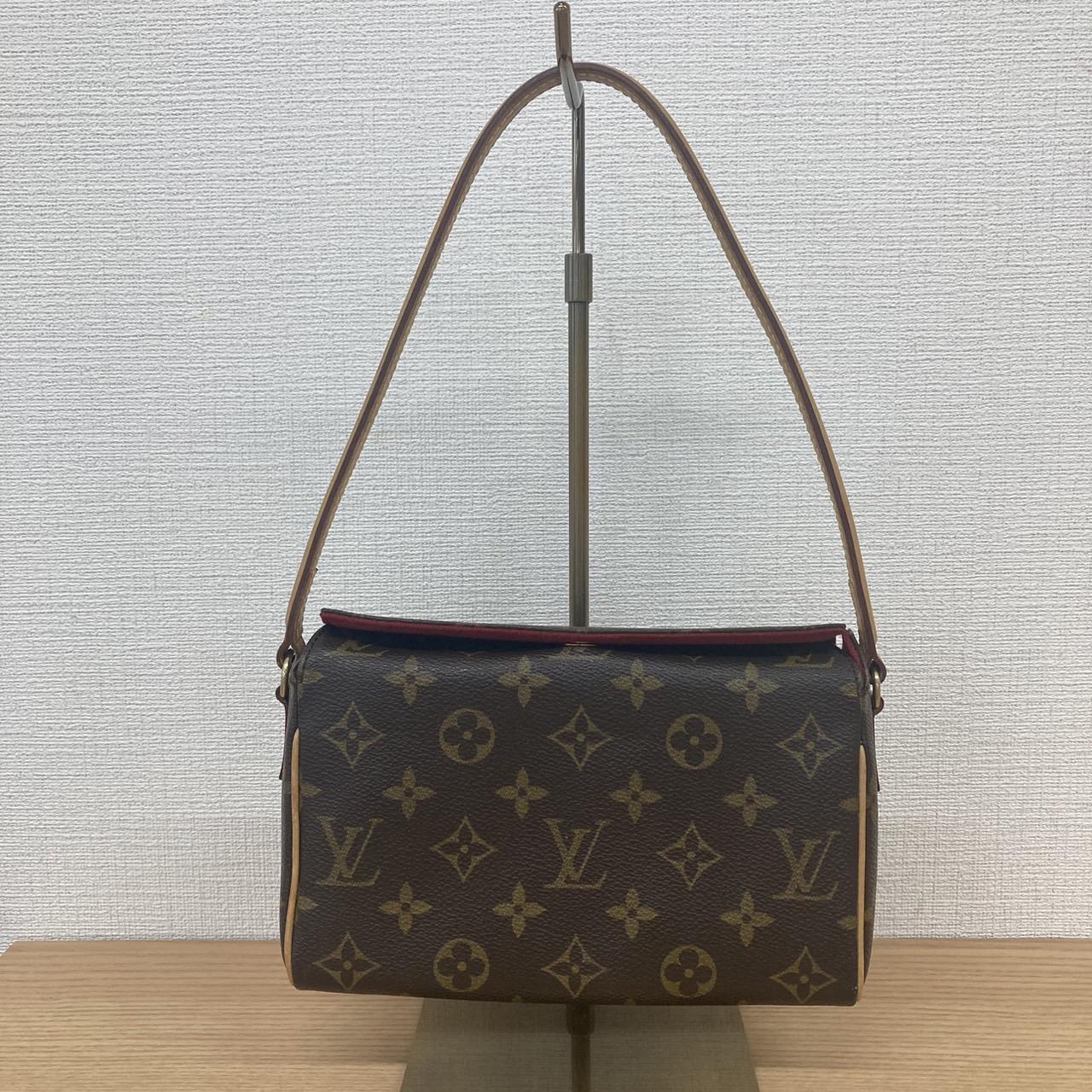 Louis Vuitton レシタル M51900