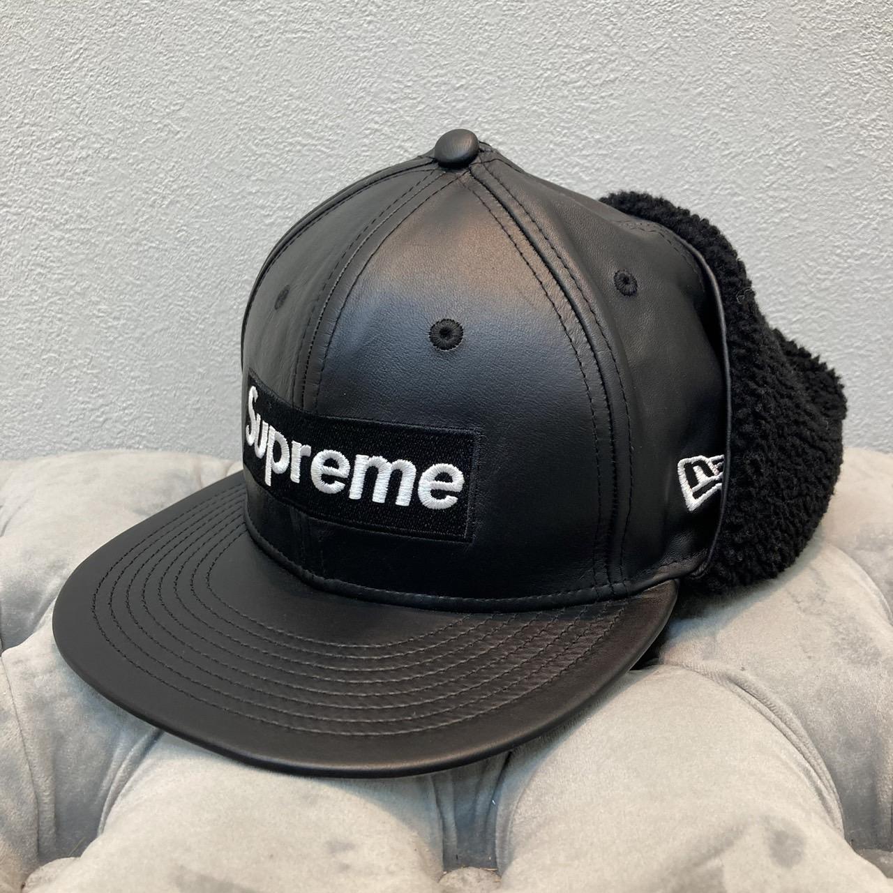 SUPREME×NEW ERA レザー イヤーフラップ キャップ