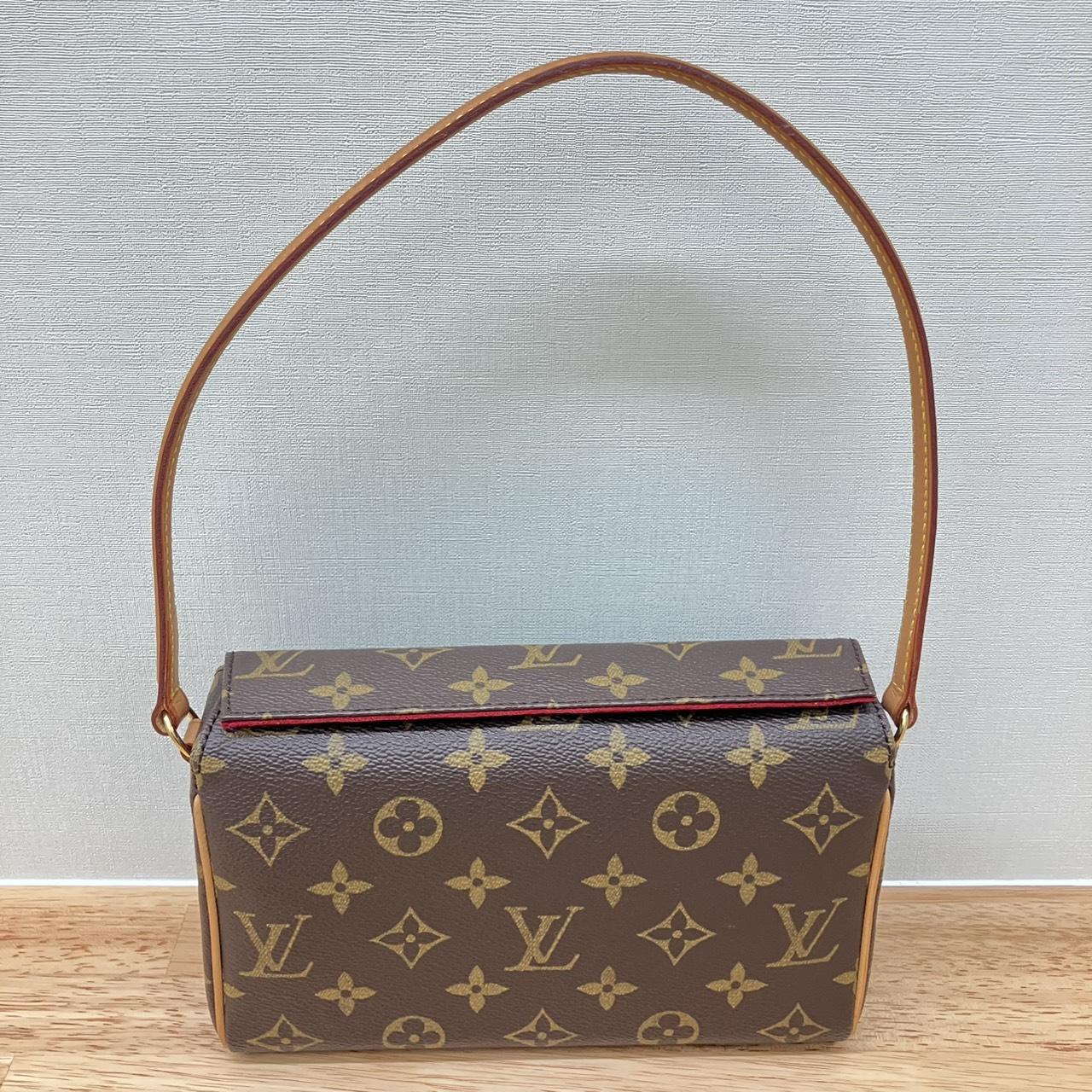 ルイ・ヴィトン モノグラム レシタル M51900