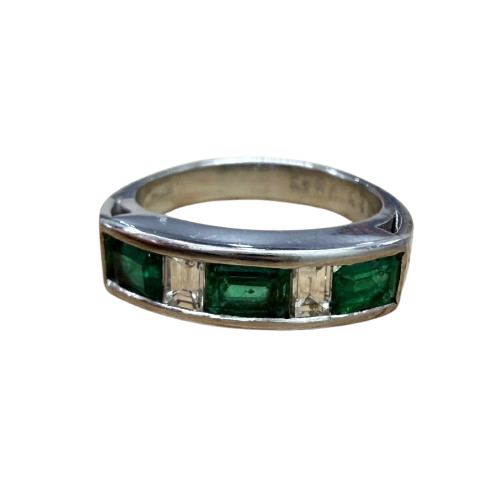 Pt900 エメラルド0.83 ダイヤ0.343ct リング 