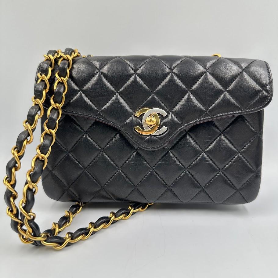 CHANEL シャネル ヴィンテージミニマトラッセ (パリ限定品)