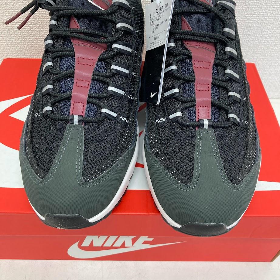 NIKE　スニーカー　DQ3982-001