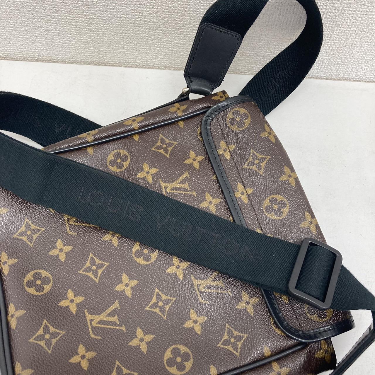 LOUIS VUITTON　モノグラム マカサー バスPM 斜め掛け ショルダーバッグ M56717