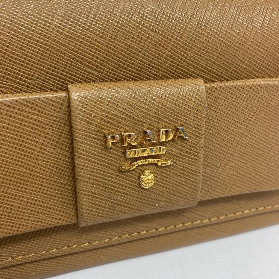 PRADA　サフィアーノ　長財布