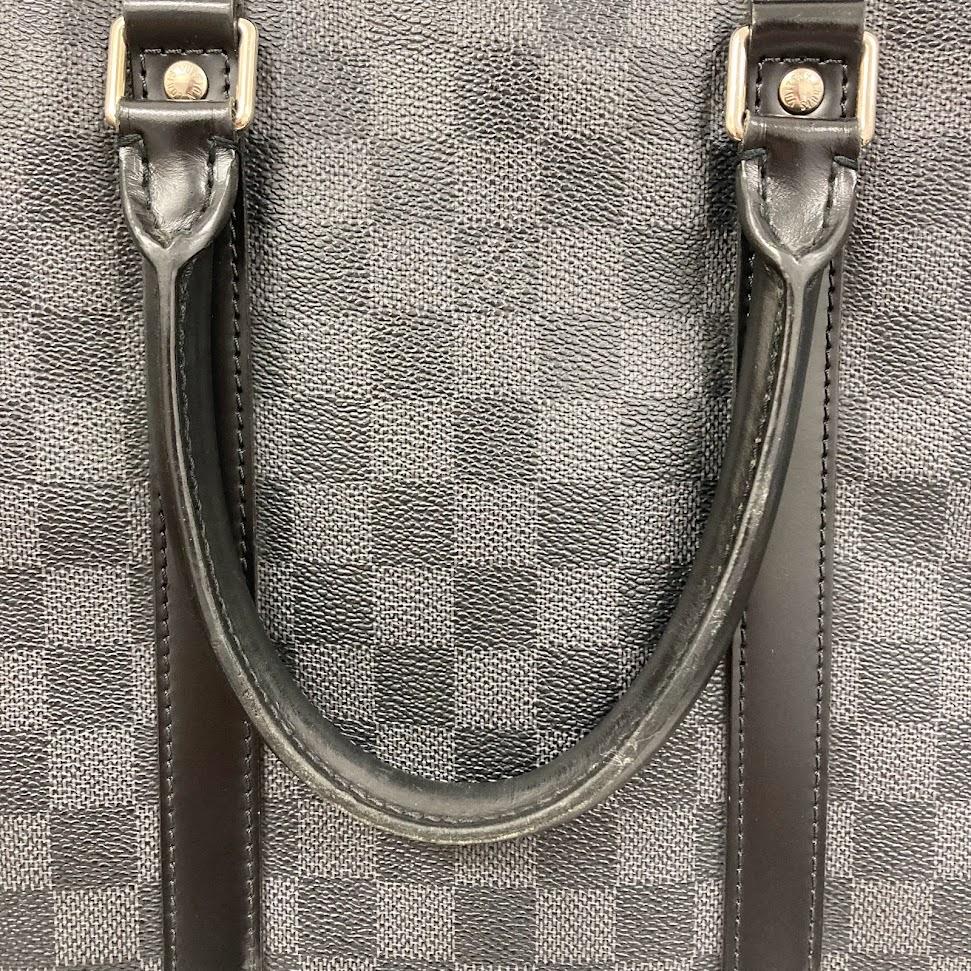 Louis Vuitton M41125 ポルト ドキュマン・ヴォワヤージュ