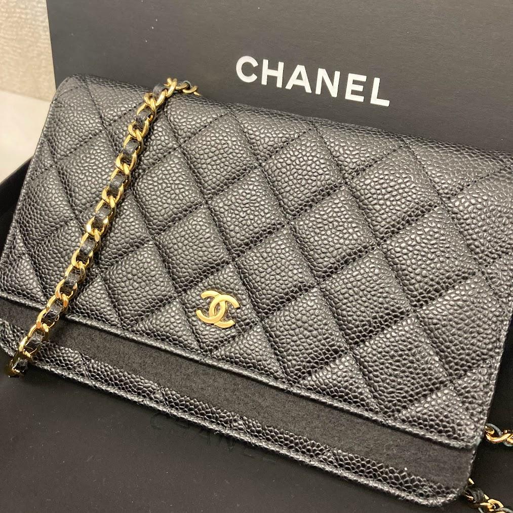 CHANEL　キャビアスキン　ショルダーバッグ