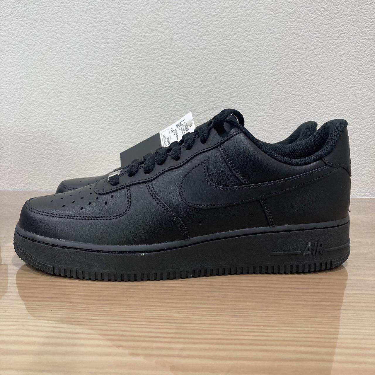 NIKE AIR FORCE 1 BLACK 28cm