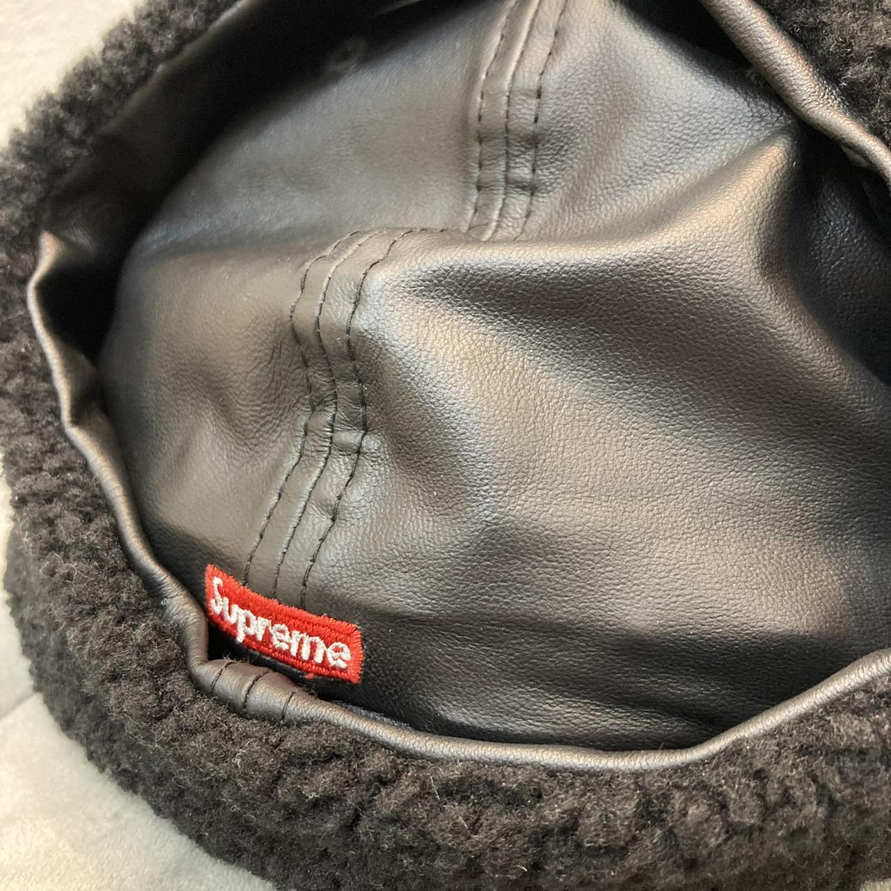 SUPREME×NEW ERA レザー イヤーフラップ キャップ