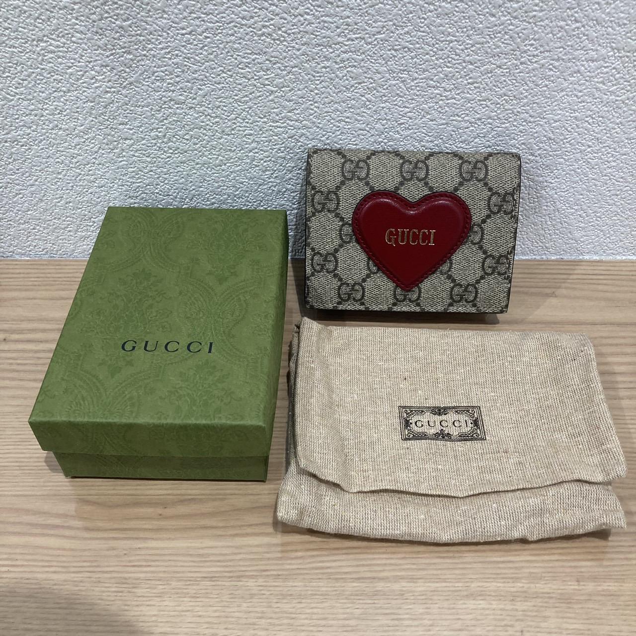 GUCCI　財布　GGキャンバス