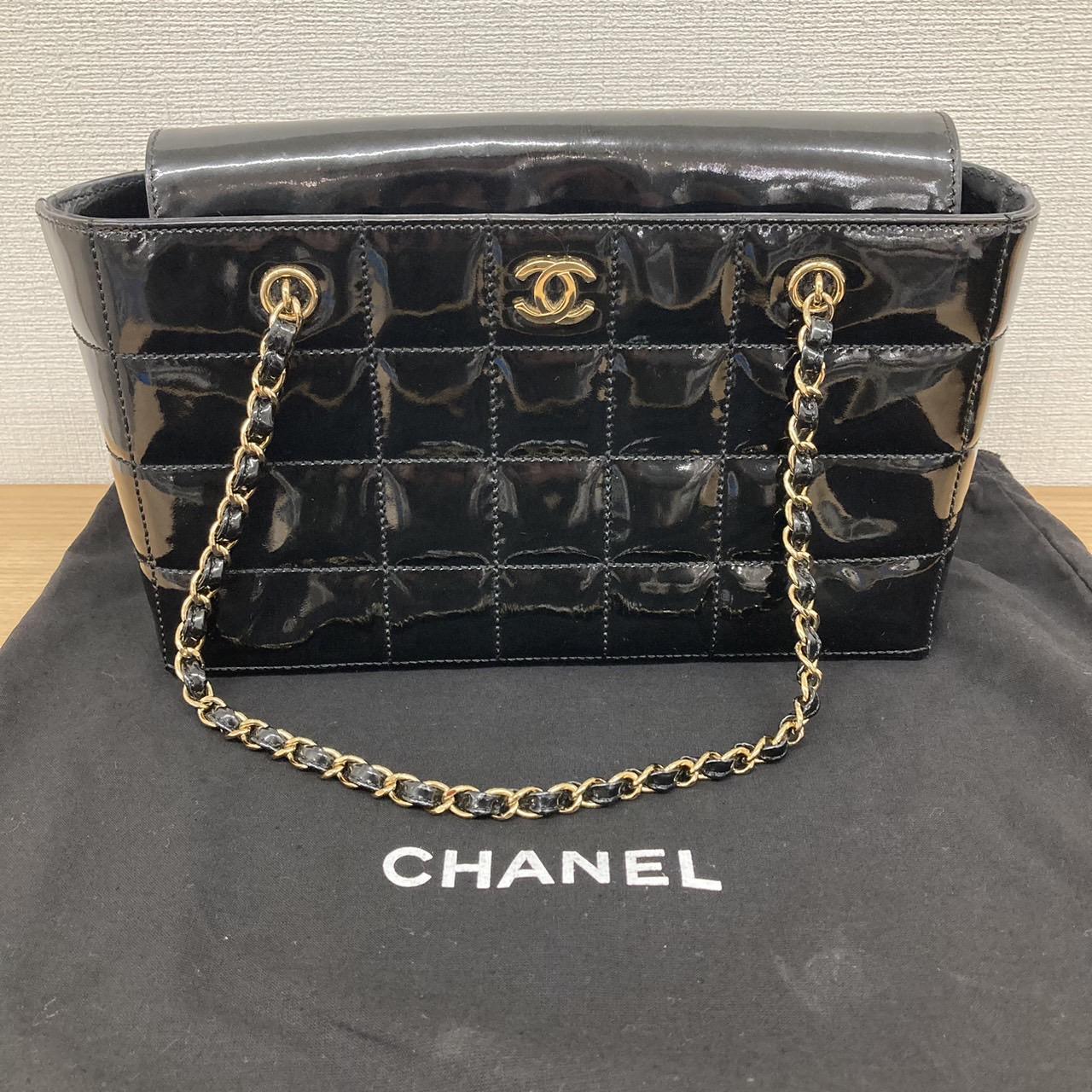 CHANEL チョコバー エナメル　バッグ