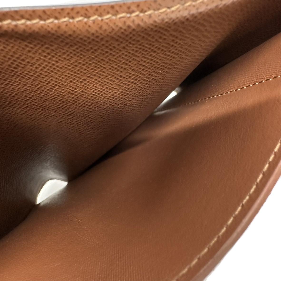 LOUIS VUITTON ルイ・ヴィトン ポルトフォイユ・ヴィクトリーヌ モノグラム M62472