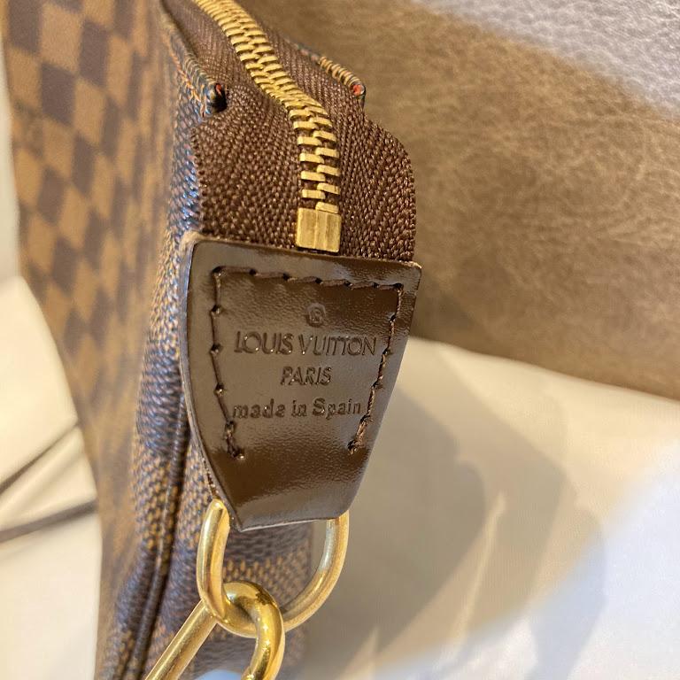 LOUIS VUITTON ダミエエベヌ　ポシェットアクセソワール