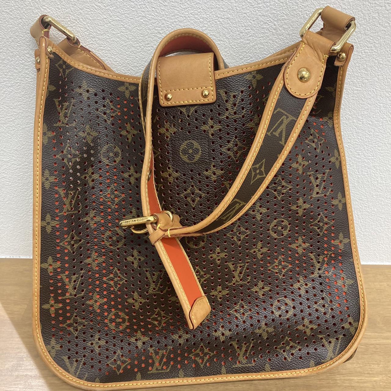 Louis Vuitton モノグラム・ペルフォ ミュゼット M95174