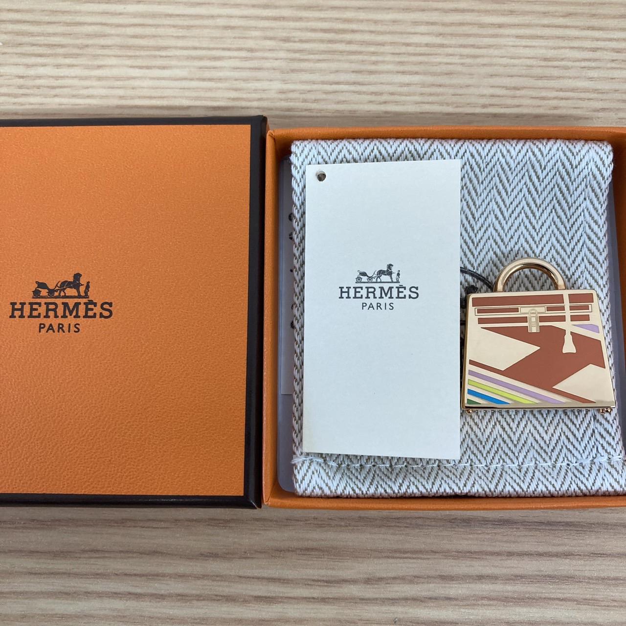 Hermès　ケリーチャーム