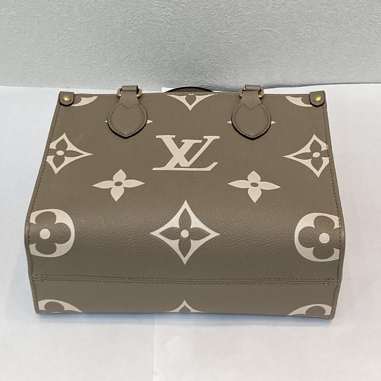 LOUIS VUITTON 　ルイヴィトン 　オンザゴー PM トゥルトレール クレーム M45779