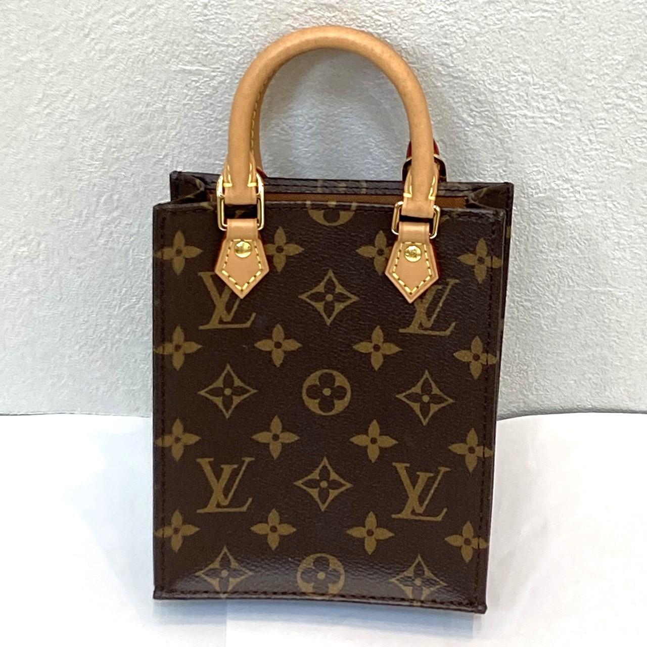 LOUIS VUITTON ルイヴィトン 　モノグラム　M69442 プティット サックプラ