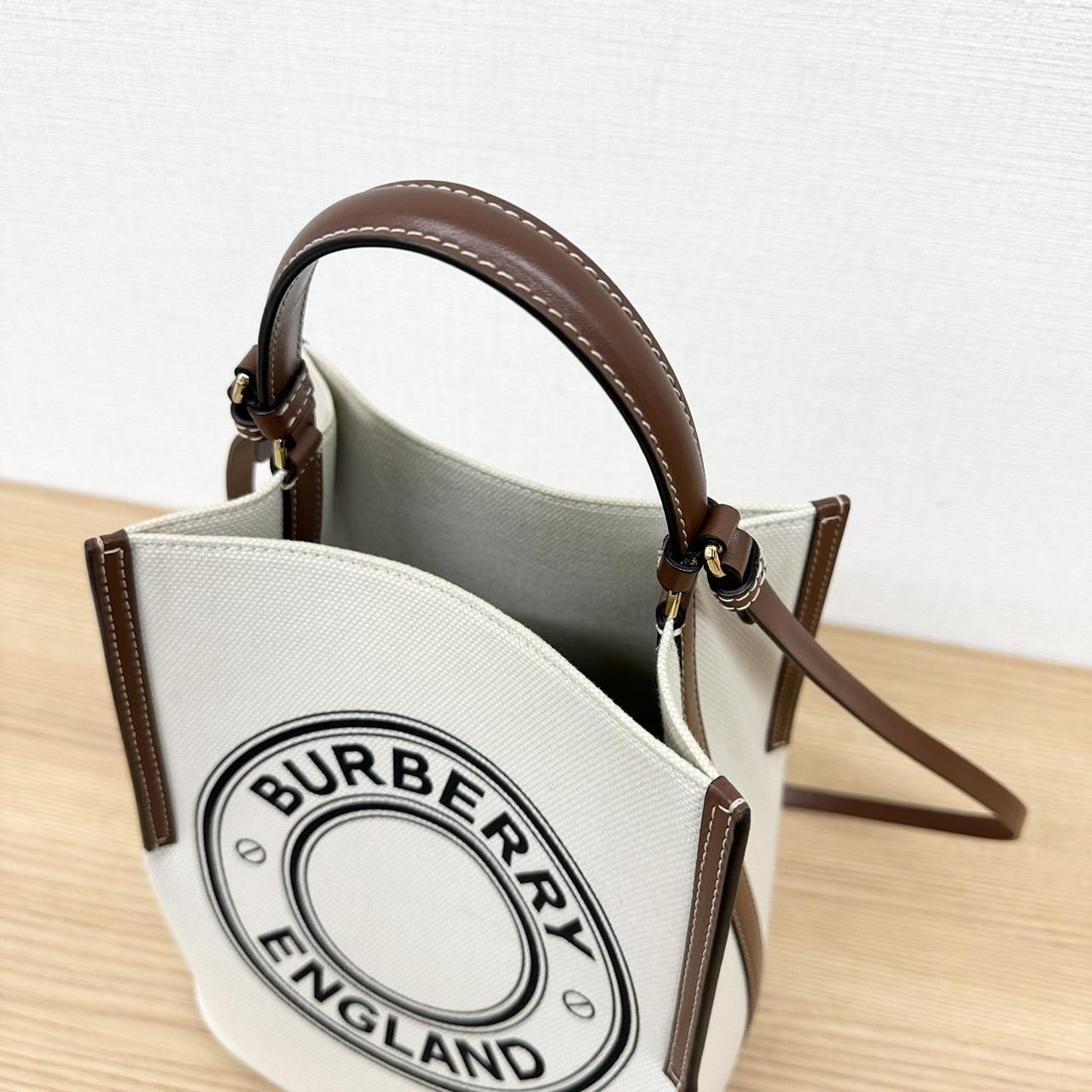 BURBERRY 2Wayショルダーバッグ スモールロゴグラフィック