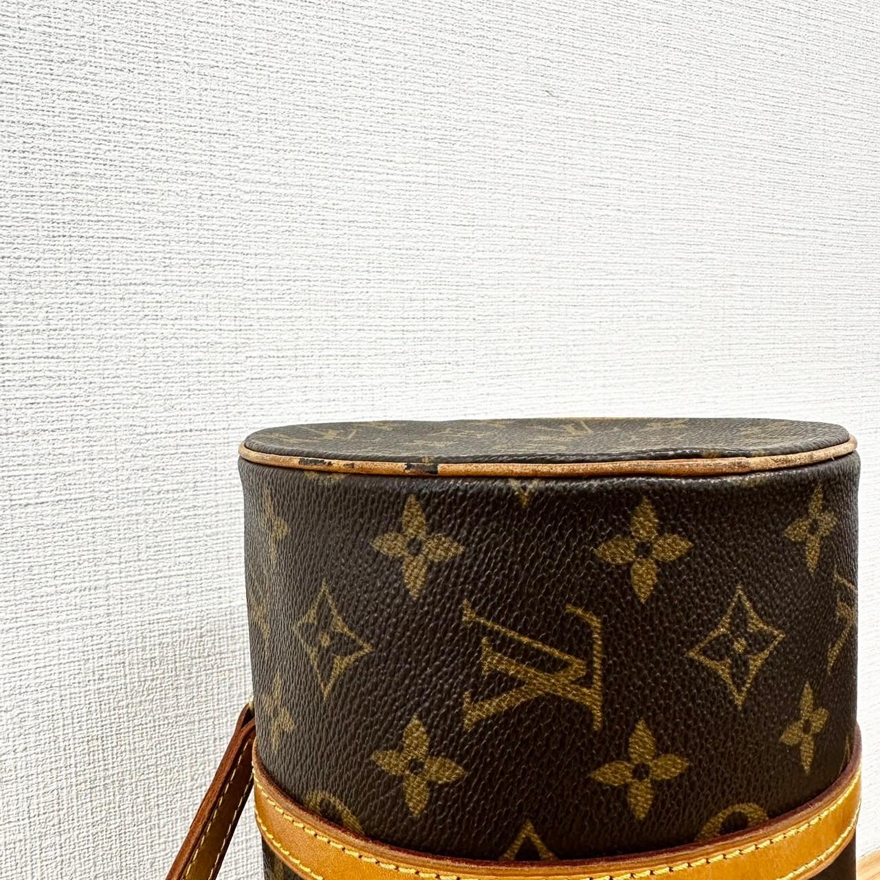 Louis Vuitton　M51385　モノグラム　パピヨン30