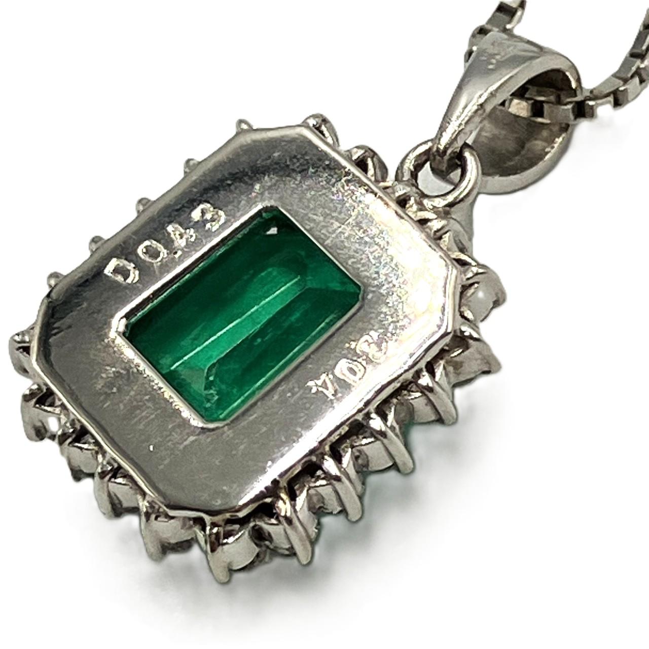 Pt850/900　エメラルド　ペンダントネックレス　E3.04ct 　D０．４３ct　7.4ｇ