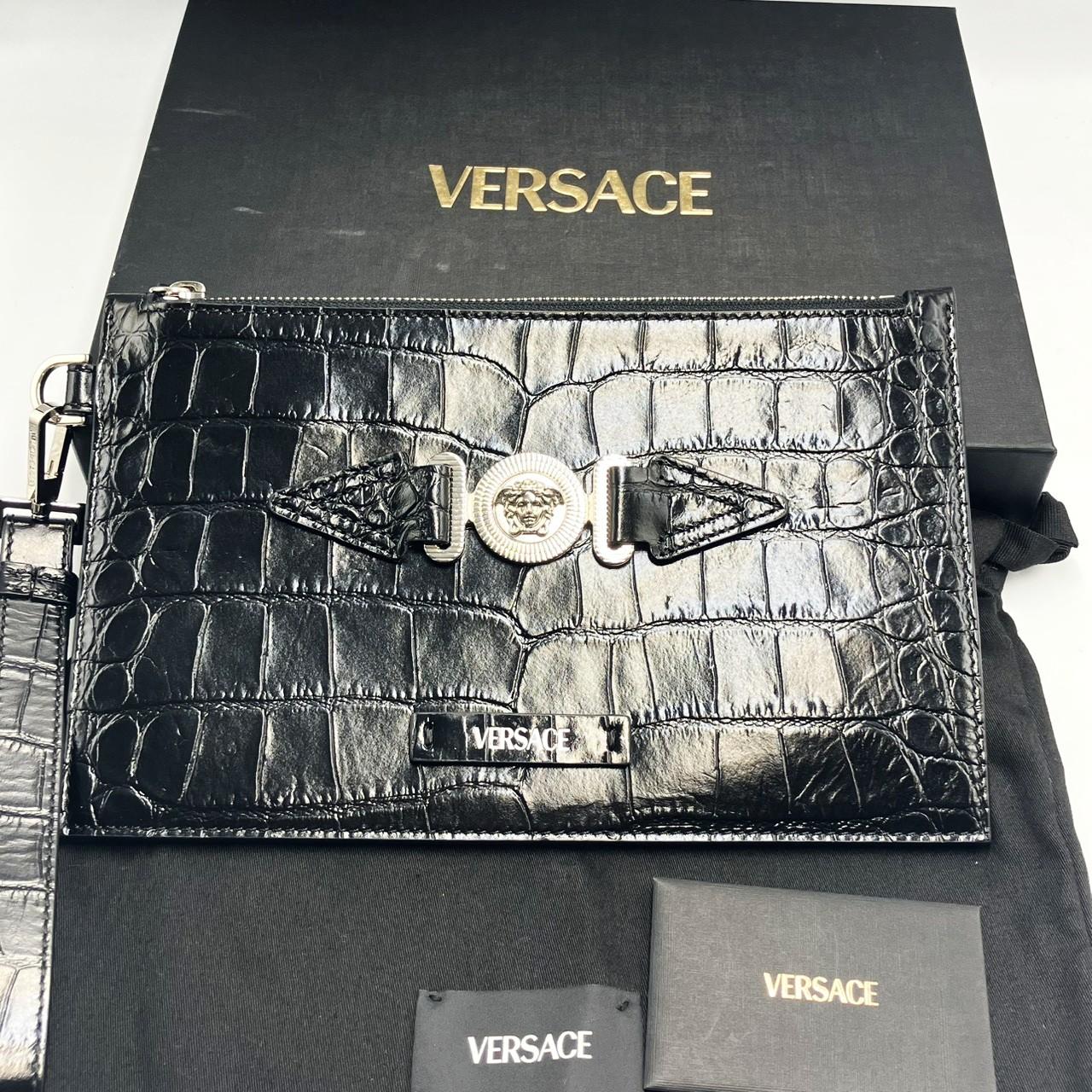 ヴェルサーチ メデューサ ビギーポーチ　1006240　型押しレザー