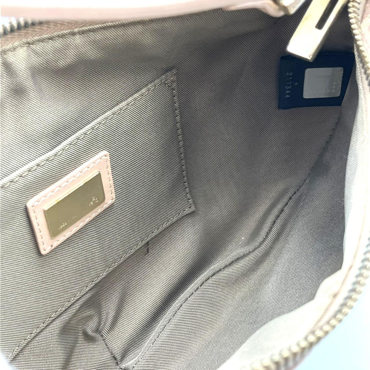 FENDI フェンディ ズッキーノ ワンショルダー ハーフムーン バッグ 8BR440