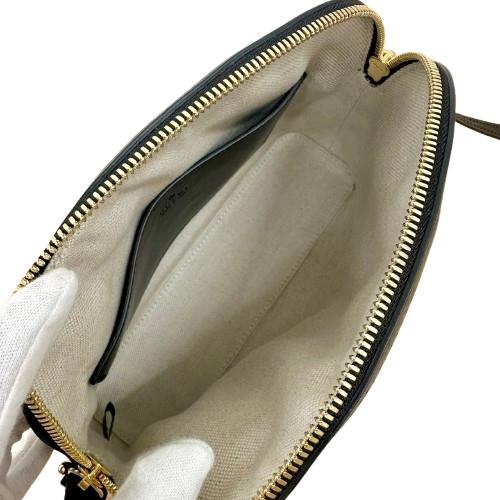 GUCCI グッチ マトラッセ ショルダーバッグ 702229 GGロゴ