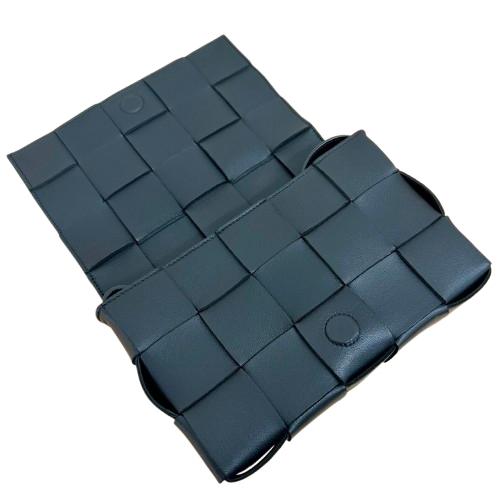 BOTTEGA VENETA ボッテガヴェネタ カセット イントレチャート ショルダーバッグ