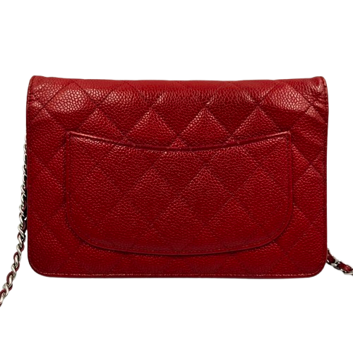 CHANEL　チェーンショルダーバッグ　キャビアスキン