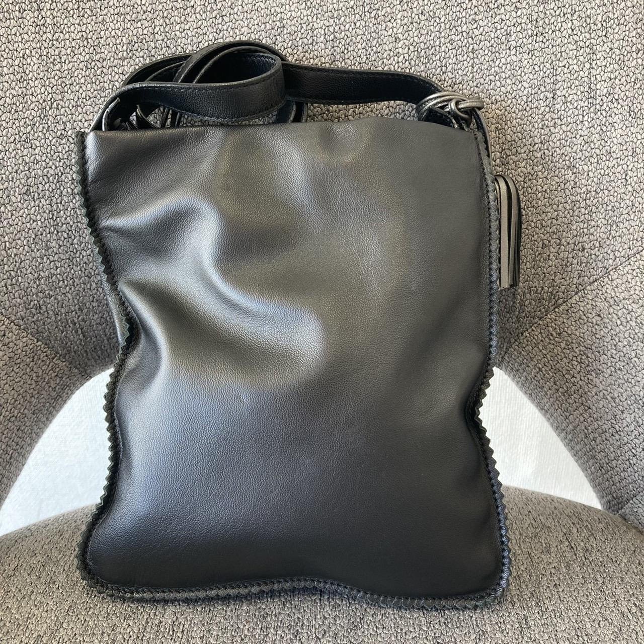 LOEWE レザーサコッシュ